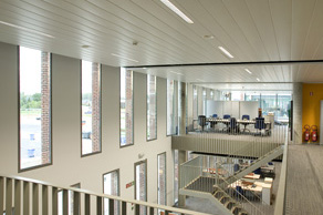 Telenet_beeldenSU3005D5 thumb.jpg